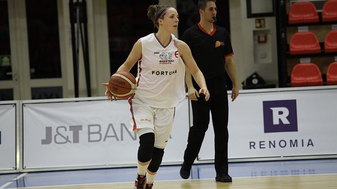 Kateřina ZAVÁZALOVÁ